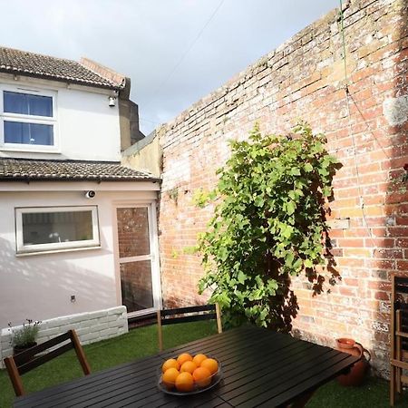 Cute Cottage 4 Mins From Cafes Station And Sea St Leonards-on-Sea Экстерьер фото